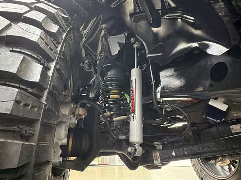 Used 2024 Jeep Wrangler Unlimited AWD/4WD image 16