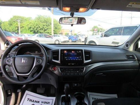 Used 2018 Honda Pilot EX image 14