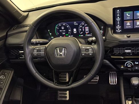 Used 2023 Honda Accord Sport image 14