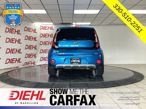 Used 2017 Kia Soul + w/ Designer's Package FWD image 8