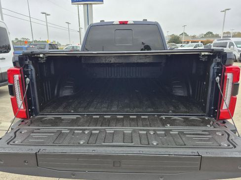 Certified 2024 Ford F250 Platinum w/ FX4 Off-Road Package image 7
