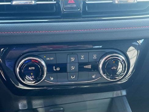 Used 2024 Chevrolet TrailBlazer RS w/ Convenience Package image 15