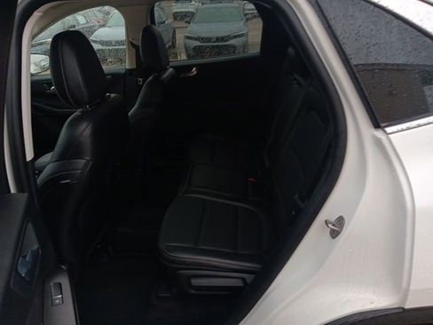 Used 2022 Ford Escape Titanium image 23