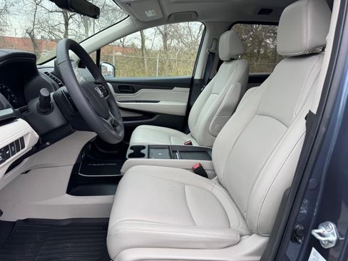 Certified 2026 Honda Odyssey EX-L image 18