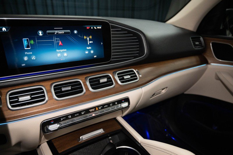 Certified 2025 Mercedes-Benz GLE 450e 4MATIC image 30