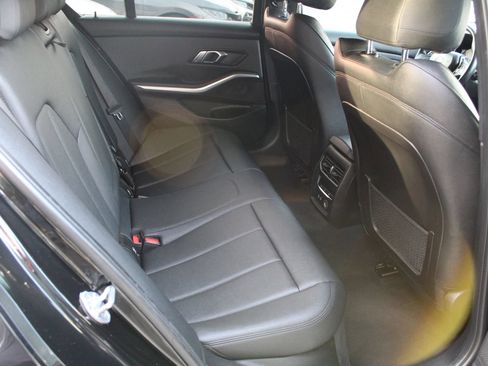 Used 2020 BMW 330i Sedan w/ Convenience Package RWD image 11