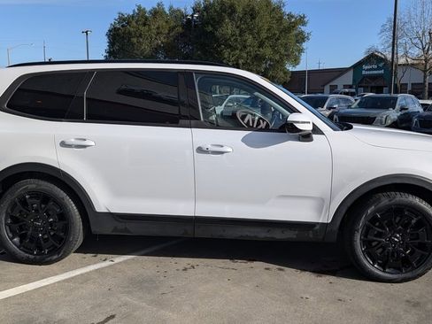 Used 2022 Kia Telluride SX w/ SX Prestige Package image 11