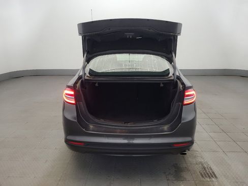 Used 2018 Ford Fusion SE FWD image 29