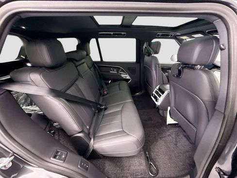 New 2026 Land Rover Range Rover Long Wheelbase SE AWD/4WD image 21