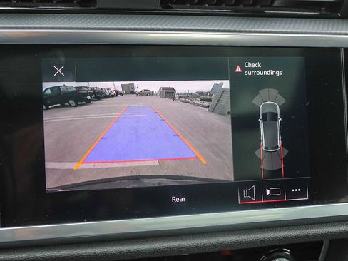 Used 2022 Audi Q3 2.0T Premium image 25