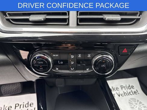 Used 2025 Chevrolet Trax ACTIV w/ Driver Confidence Package FWD image 72