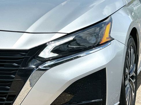Used 2026 Nissan Altima 2.5 SV FWD image 16