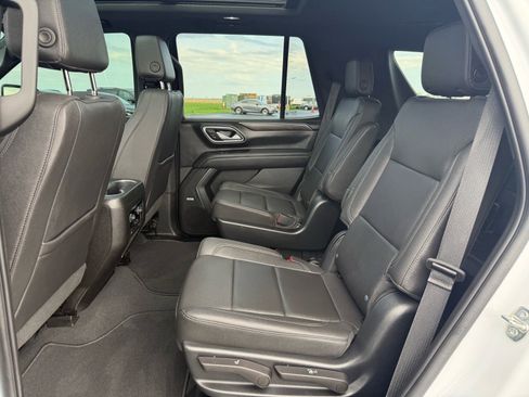 Used 2023 Chevrolet Tahoe Z71 AWD/4WD image 14