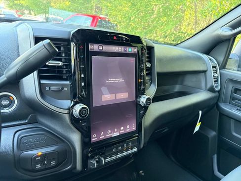 New 2026 RAM 2500 Tradesman AWD/4WD image 18