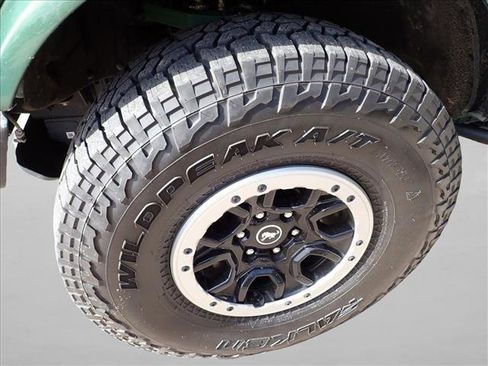 Used 2023 Ford Bronco Badlands w/ Sasquatch Package image 7