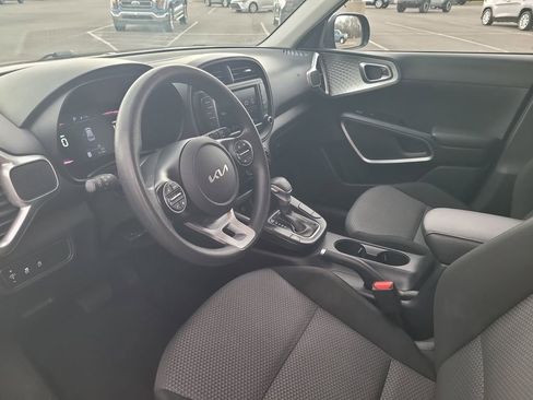 Used 2024 Kia Soul LX w/ Option Group 015 image 10