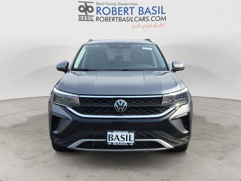 Used 2022 Volkswagen Taos SE image 8