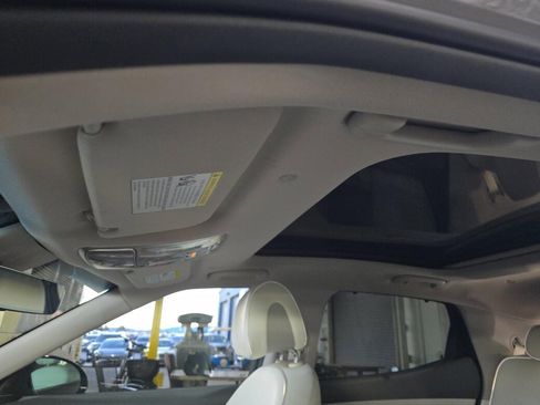 Used 2023 Genesis GV60 Advanced image 12