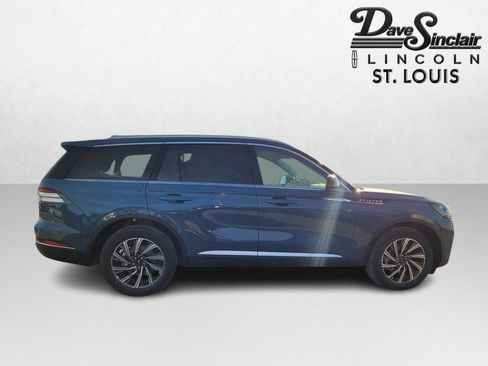 New 2026 Lincoln Aviator AWD image 4