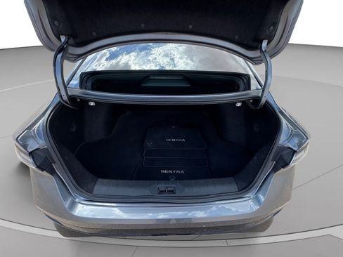 Used 2026 Nissan Sentra SR w/ Floor Mat Package FWD image 19