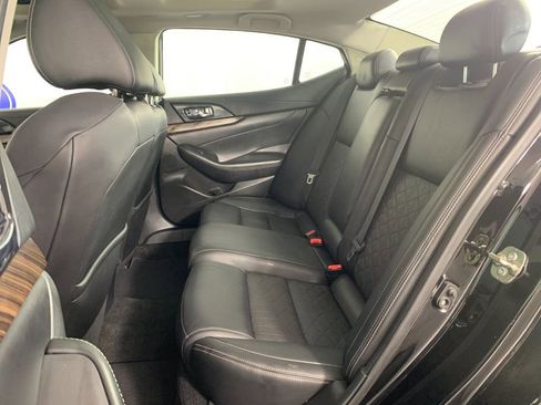Used 2017 Nissan Maxima Platinum image 32