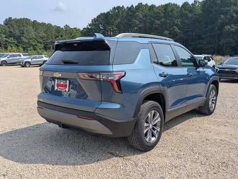 New 2026 Chevrolet Equinox LT w/ Safety and Technology Package FWD image 2
