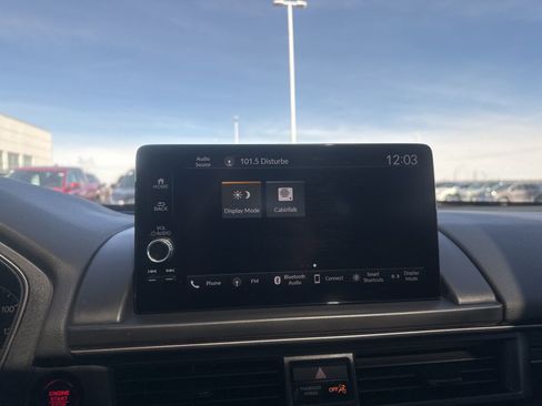 Used 2024 Honda Pilot TrailSport image 58