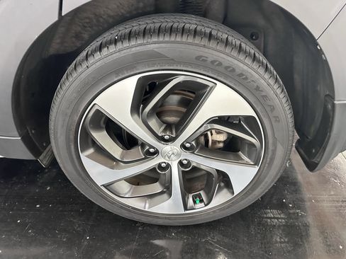 Used 2018 Hyundai Tucson Sport w/ Cargo Package image 24