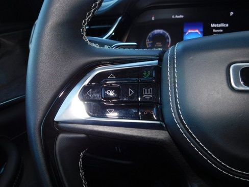 Used 2023 Jeep Grand Cherokee Overland w/ Adv Protech Group III image 25