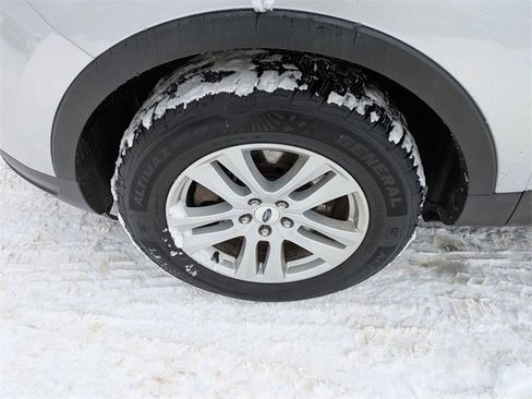 Used 2019 Ford Explorer XLT w/ Class III Trailer Tow Package image 23