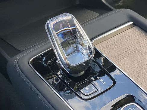 Certified 2026 Volvo XC90 B6 Plus AWD/4WD image 30