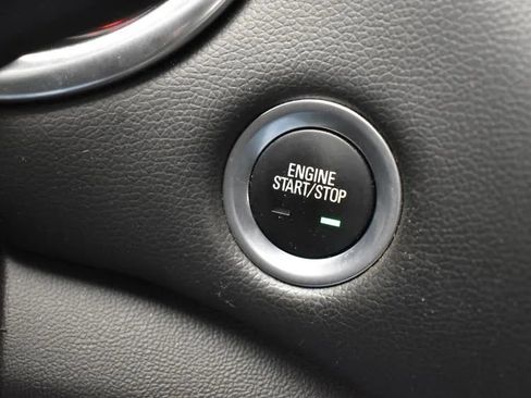 Used 2024 Chevrolet Malibu LT image 28