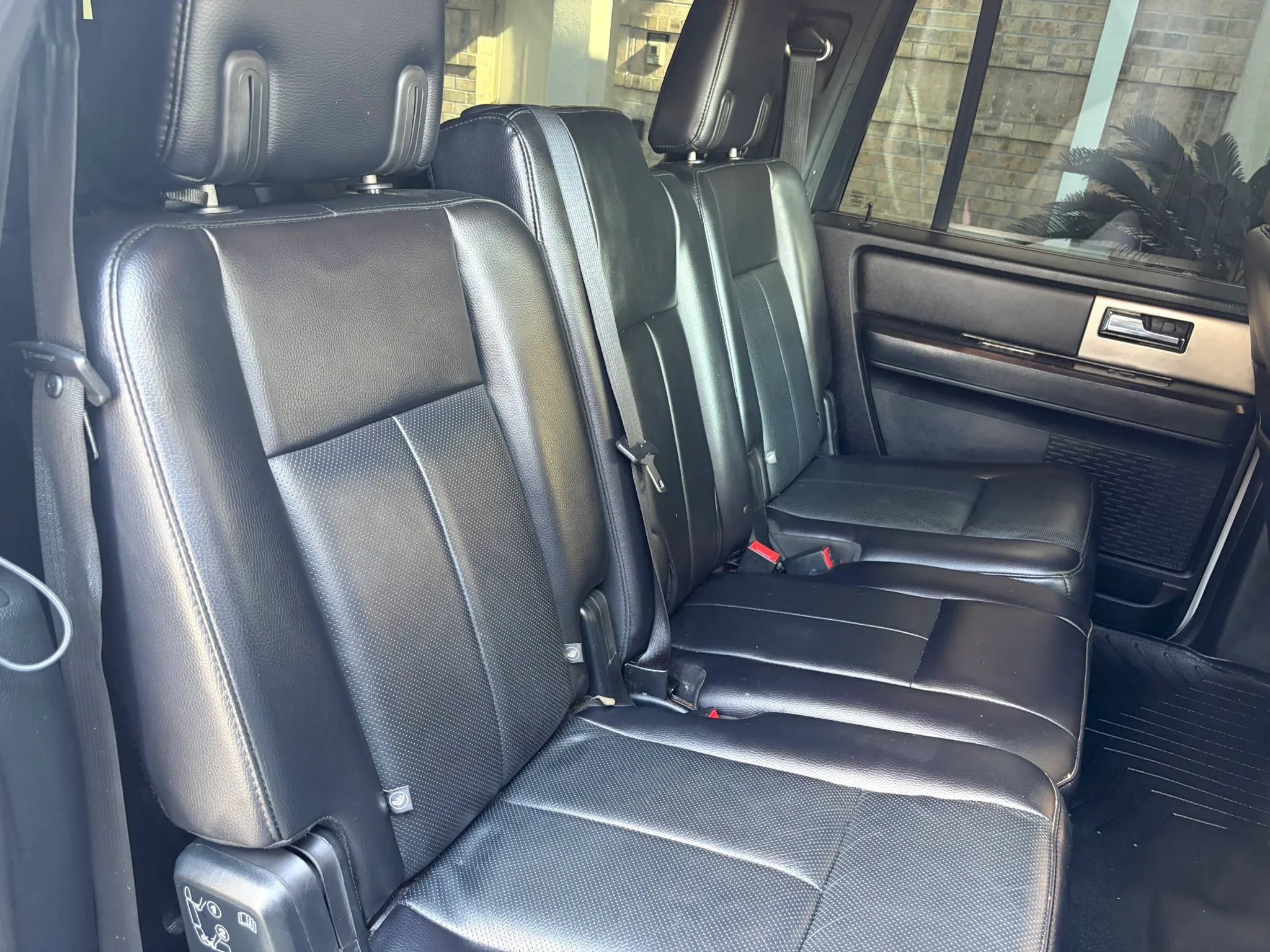 Used 2017 Ford Expedition EL Limited w/ Equipment Group 301A RWD image 18