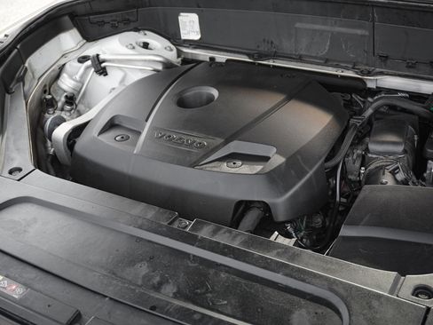 Used 2016 Volvo XC90 T6 Momentum w/ Protection Package Plus image 36