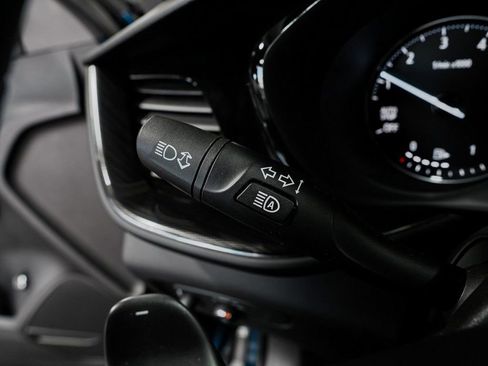 Used 2023 Buick Envision Essence image 23