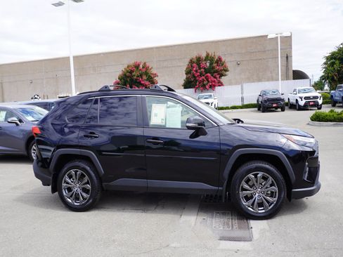 Used 2024 Toyota RAV4 XLE Premium w/ Weather Package AWD/4WD image 4