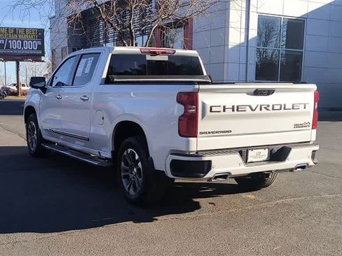 Used 2024 Chevrolet Silverado 1500 High Country w/ Technology Package image 7
