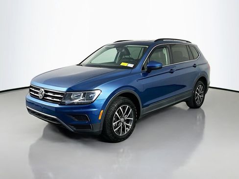 Used 2019 Volkswagen Tiguan SE AWD/4WD image 3