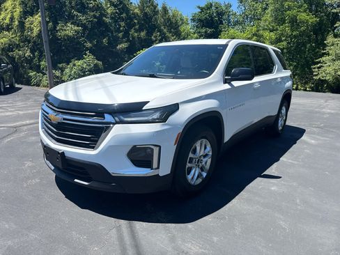 Used 2022 Chevrolet Traverse LS AWD/4WD image 7