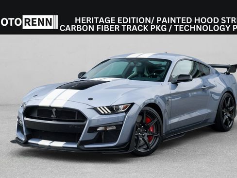 Used 2022 Ford Mustang Shelby GT500 w/ Carbon Fiber Track Pack RWD image 1
