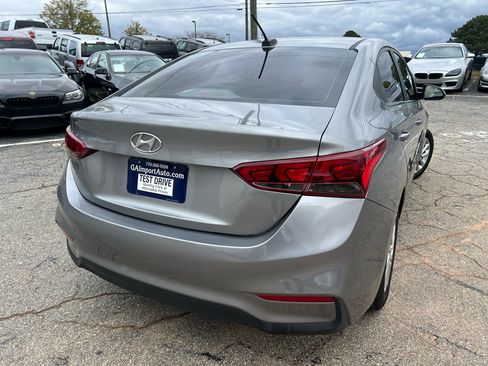 Used 2022 Hyundai Accent SEL image 8