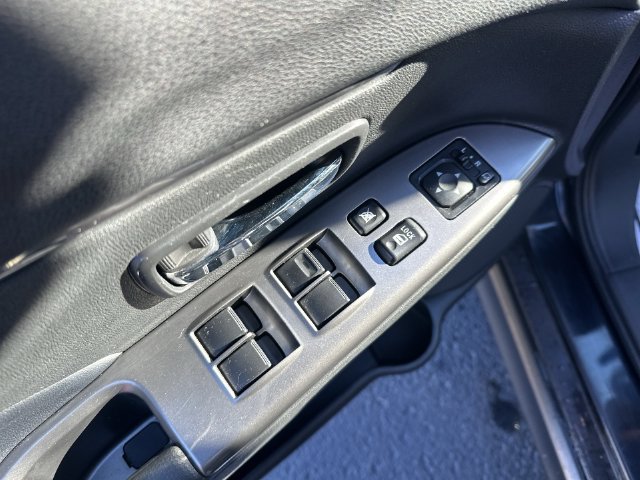 Used 2025 Mitsubishi Outlander Sport AWD image 24