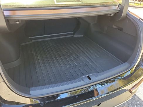 Used 2024 Toyota Crown Platinum image 9