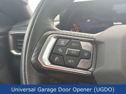 Used 2025 Ford Mustang Premium image 22