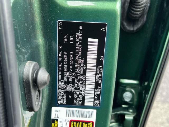 Used 2023 Toyota Highlander XLE AWD/4WD image 35