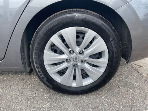 Used 2025 Nissan Sentra S image 28