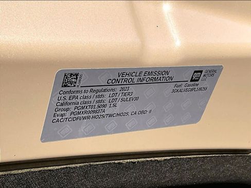 Used 2023 GMC Terrain SLT w/ Elevation Edition image 33