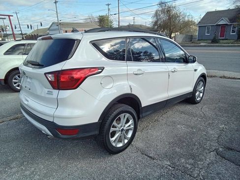 Used 2019 Ford Escape SEL image 8