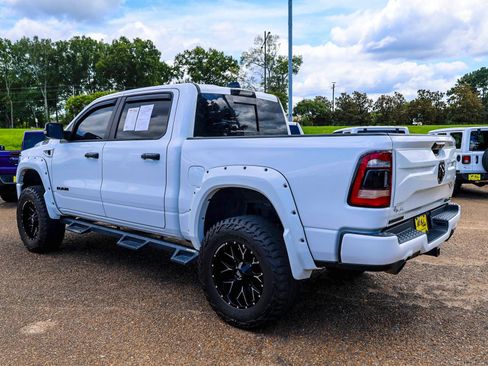 Used 2024 RAM 1500 Big Horn AWD/4WD image 6