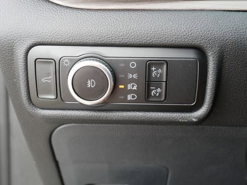 Used 2024 Ford Explorer Limited w/ Limited Technology Package AWD/4WD image 26